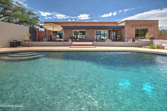 27 Circulo De Prado, Tubac, AZ 85646 - view of swimming pool featuring a patio