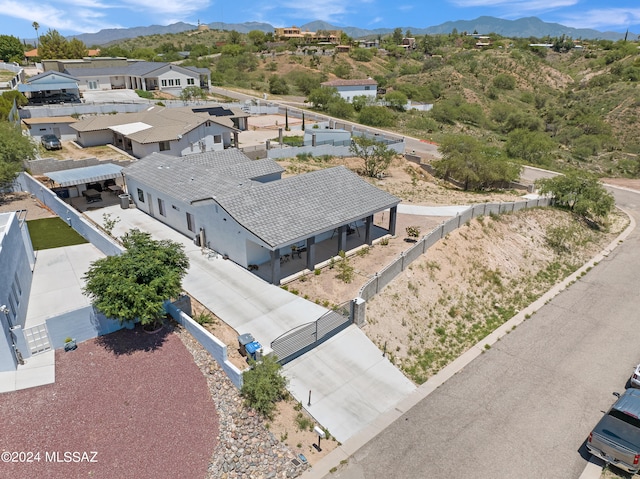 bird's eye view featuring a mountain view