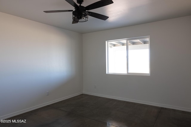 empty room with ceiling fan