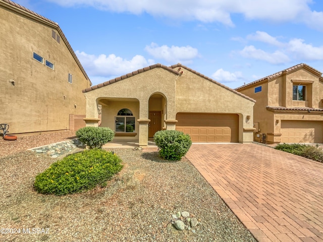 view of mediterranean / spanish-style house