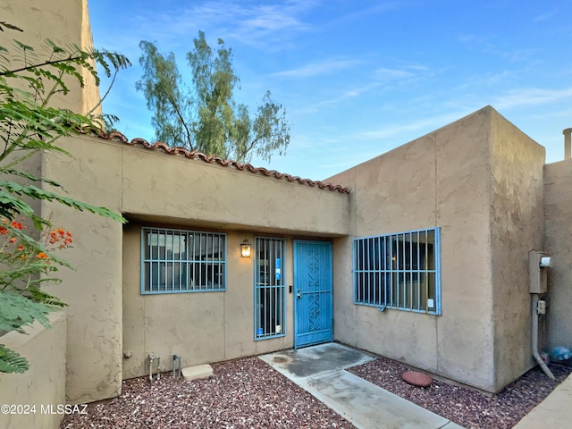 view of property entrance