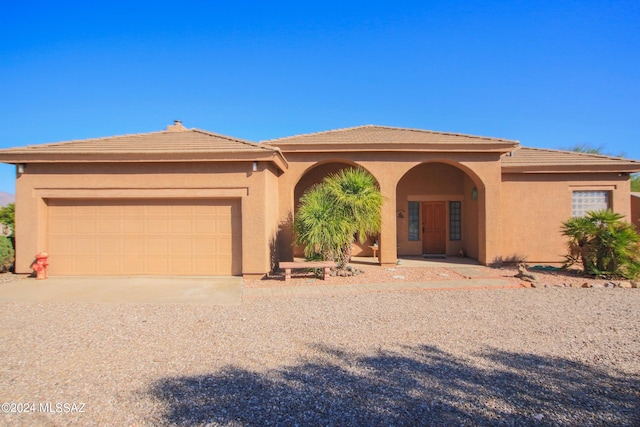 view of front of house featuring a garage