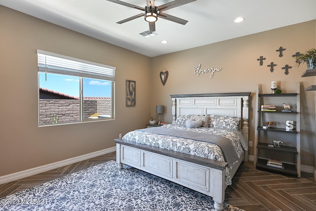 bedroom featuring recessed lighting, baseboards, visible vents, and ceiling fan