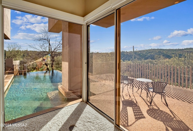 view of sunroom / solarium