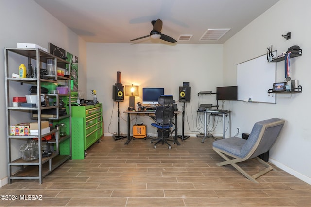 office area featuring ceiling fan