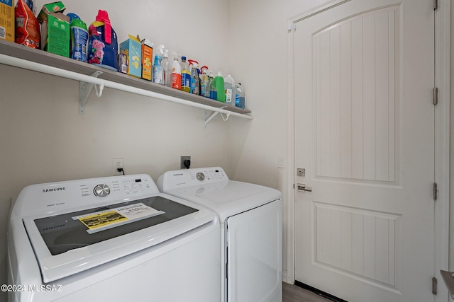 laundry room featuring laundry area and independent washer and dryer