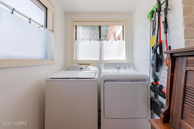 laundry area featuring laundry area and independent washer and dryer