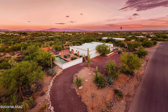 view of aerial view at dusk