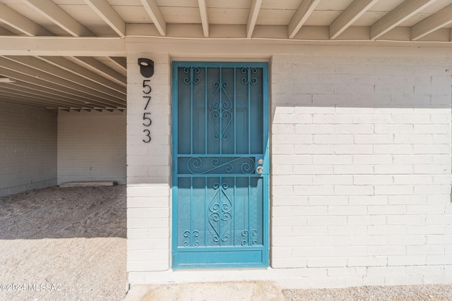 view of entrance to property