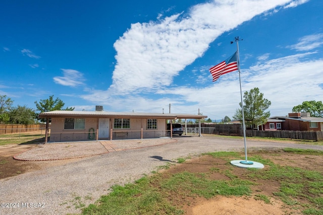 view of front of property