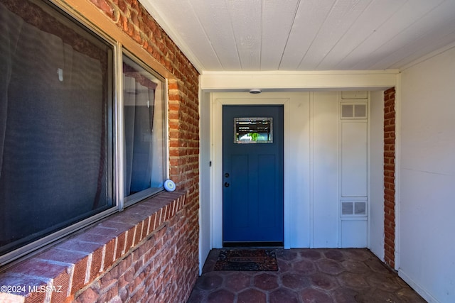 view of entrance to property