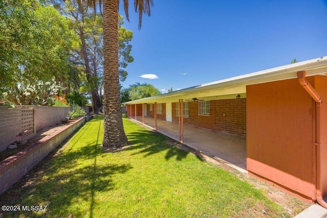 view of yard with a patio