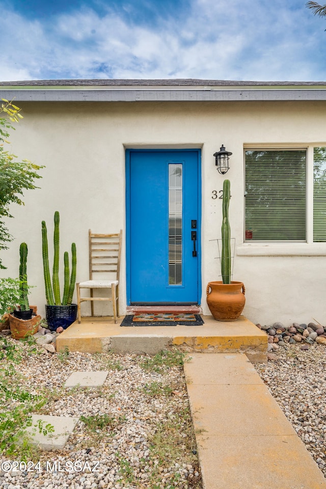 view of entrance to property