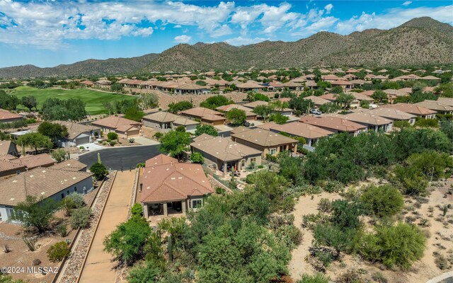 bird's eye view featuring a mountain view