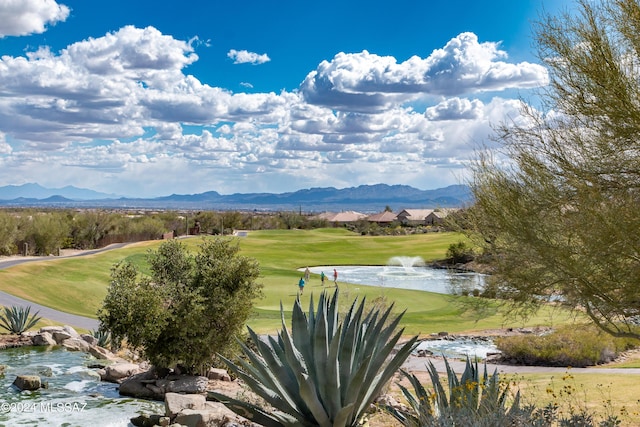 mountain view featuring view of golf course