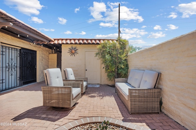 view of patio featuring an outdoor hangout area