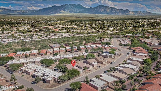 bird's eye view with a mountain view