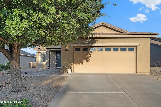 view of front of property featuring a garage