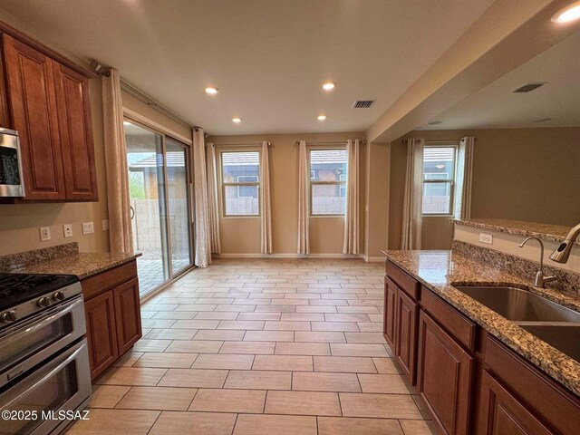 bedroom with carpet and ceiling fan