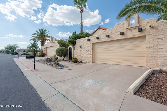 view of front facade with a garage