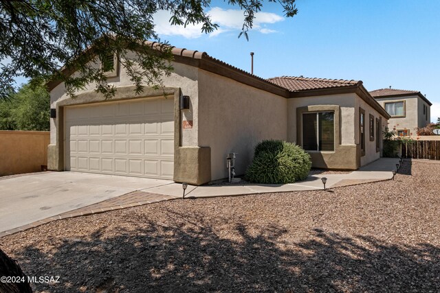 view of front of house featuring a garage