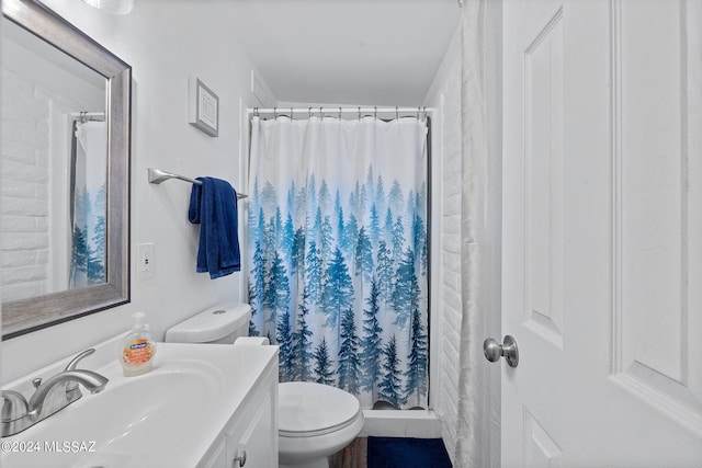 bathroom with a shower with shower curtain, toilet, and vanity