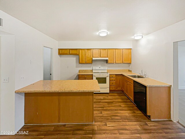 kitchen with kitchen peninsula, dishwasher, wood-type flooring, and electric stove