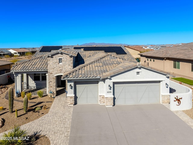 view of front of house featuring a garage