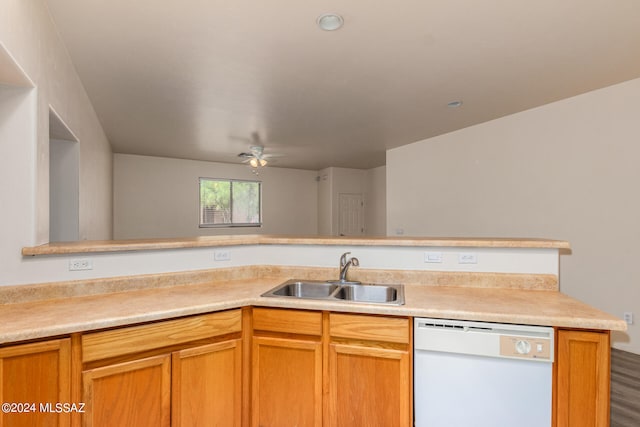 kitchen with dishwasher, hardwood / wood-style floors, sink, and ceiling fan