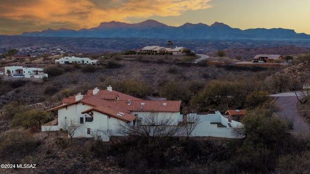 bird's eye view featuring a mountain view