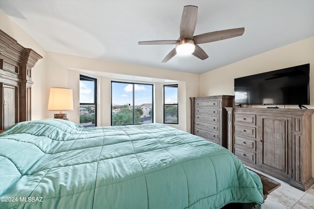 bedroom featuring ceiling fan