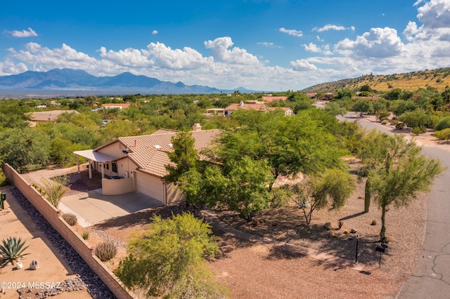 bird's eye view with a mountain view