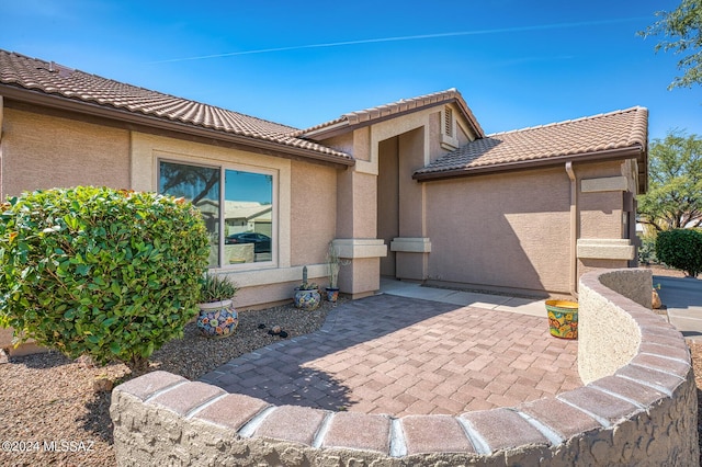 1892 E E Clf, Swallow Trail, Green Valley, AZ 85614 - view of patio / terrace