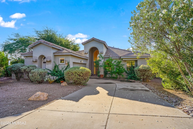 view of mediterranean / spanish-style home