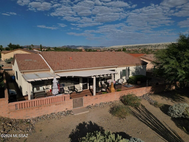 view of front of property