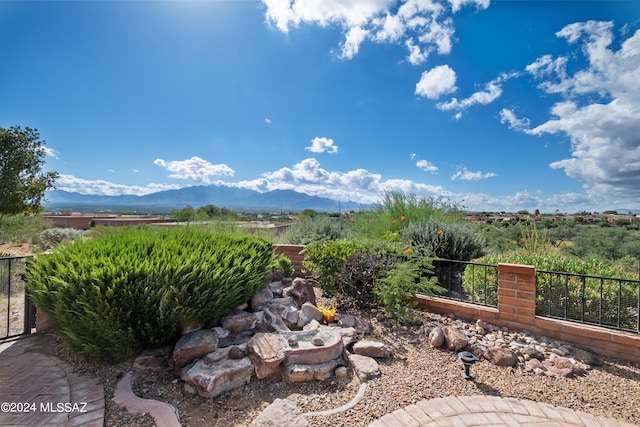 property view of mountains