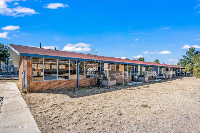 exterior space featuring an outbuilding