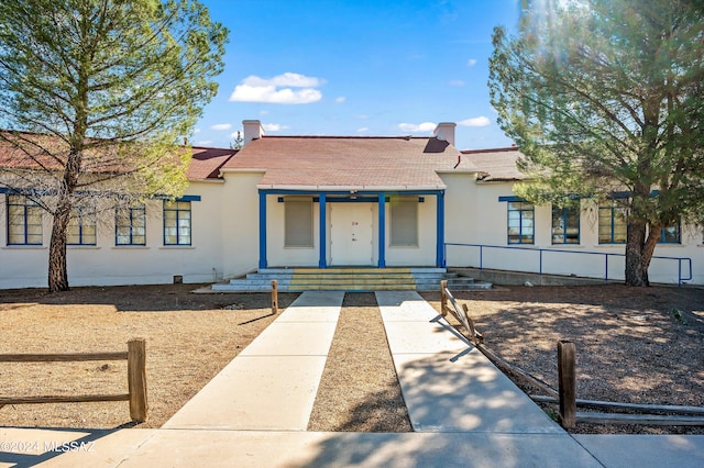 view of front facade featuring covered porch