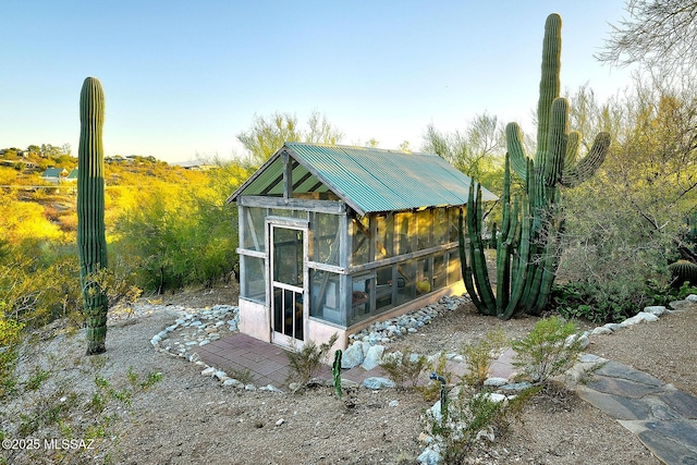 view of outdoor structure