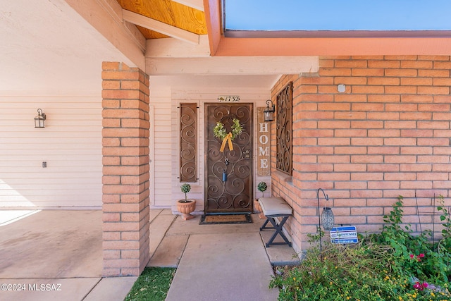 view of property entrance