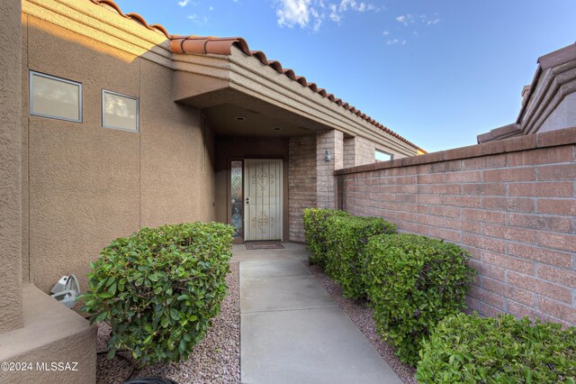 view of property entrance