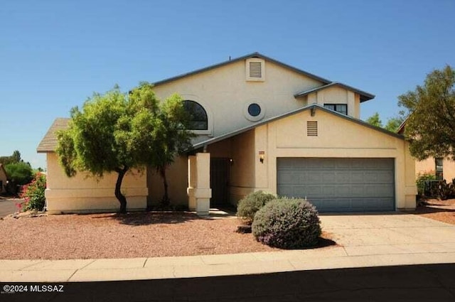 view of front facade featuring a garage