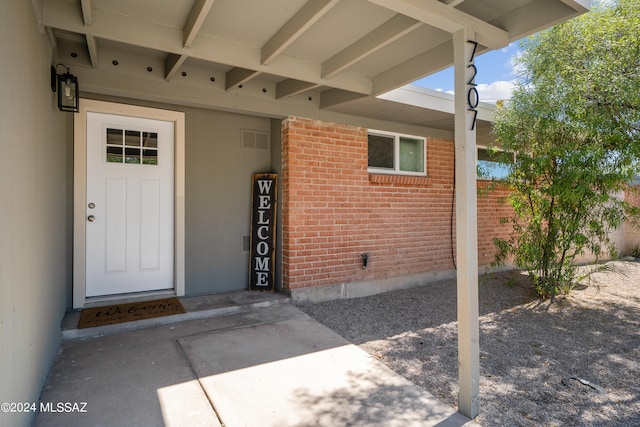 view of property entrance