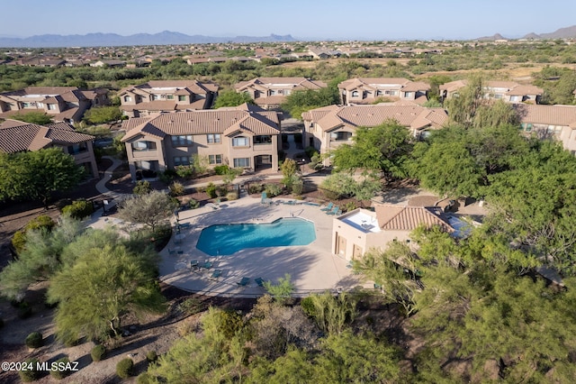 bird's eye view with a mountain view