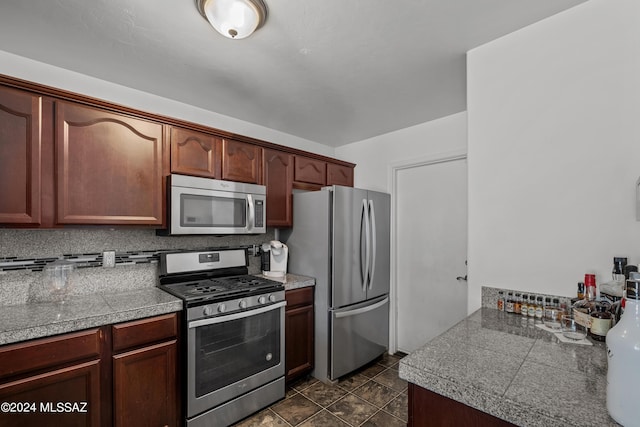 398 W Cedar Chase Dr, Green Valley, AZ 85614 - kitchen with tile countertops and stainless steel appliances