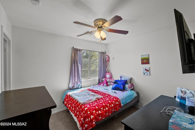 398 W Cedar Chase Dr, Green Valley, AZ 85614 - bedroom featuring baseboards, a ceiling fan, and carpet floors