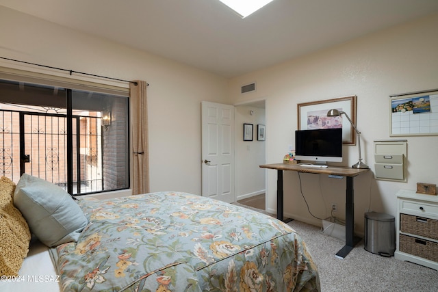 bedroom with carpet flooring