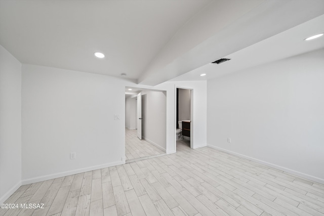 unfurnished room featuring light hardwood / wood-style flooring