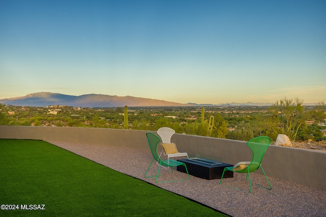 view of property's community featuring a mountain view