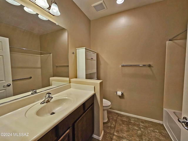 full bathroom featuring baseboards, visible vents, toilet, and vanity